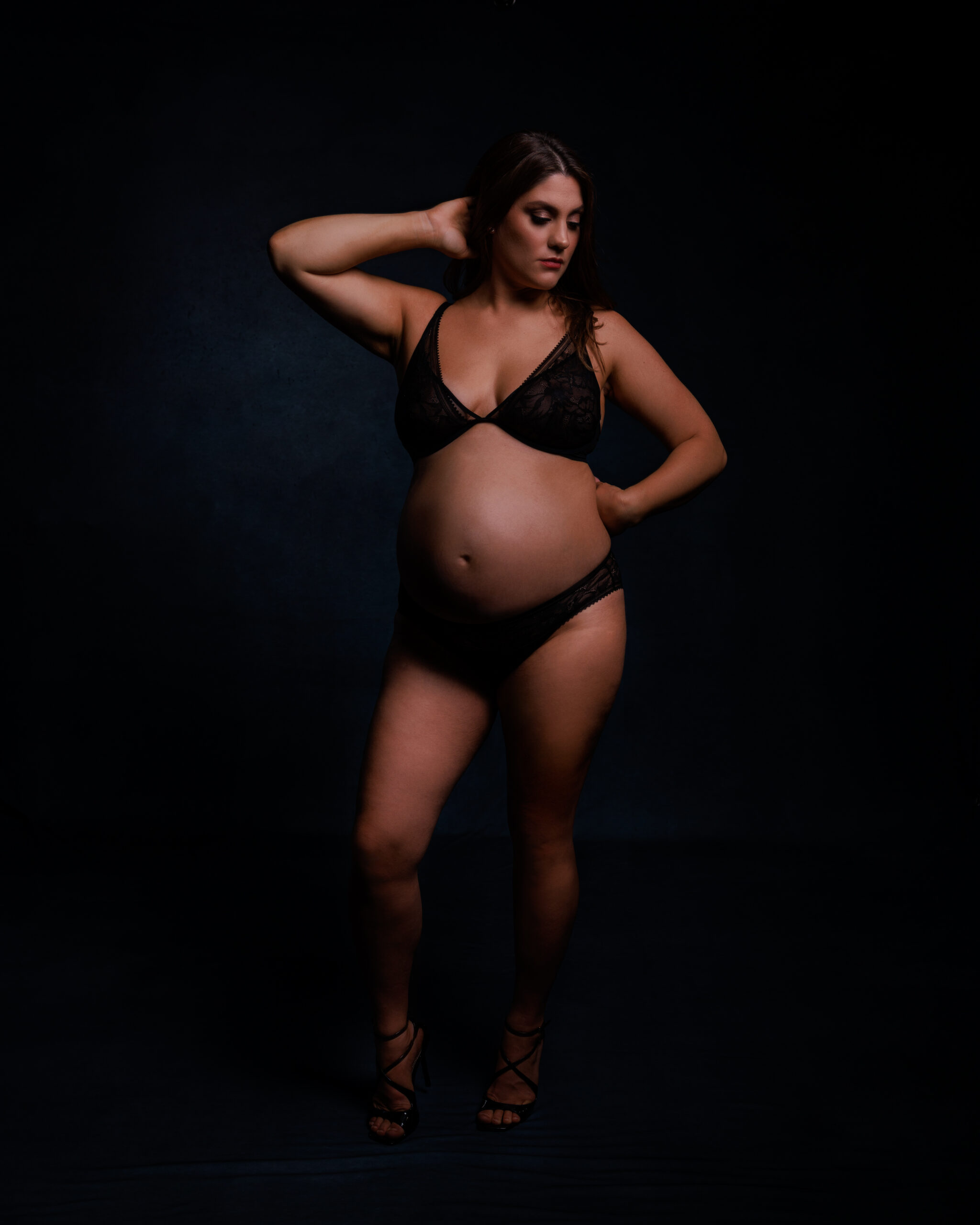 glowing maternity portrait with natural skin tones and soft light