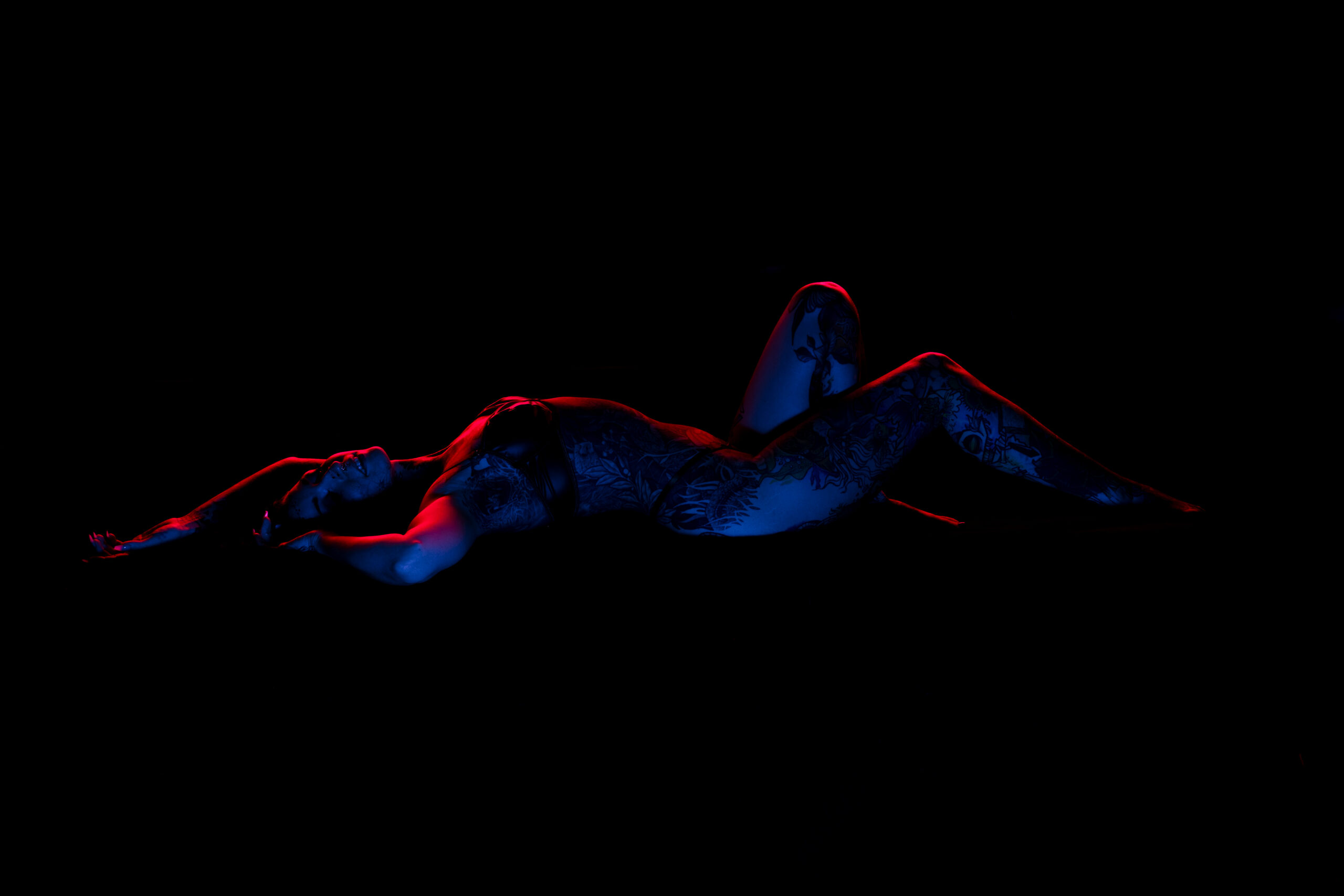 elegant body photography lying pose with natural body curves