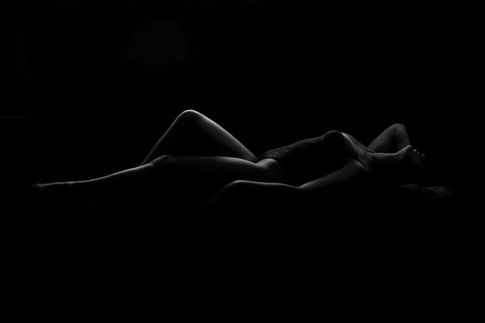 black and white bodyscape lace body suit Boudoir Photography Indianapolis