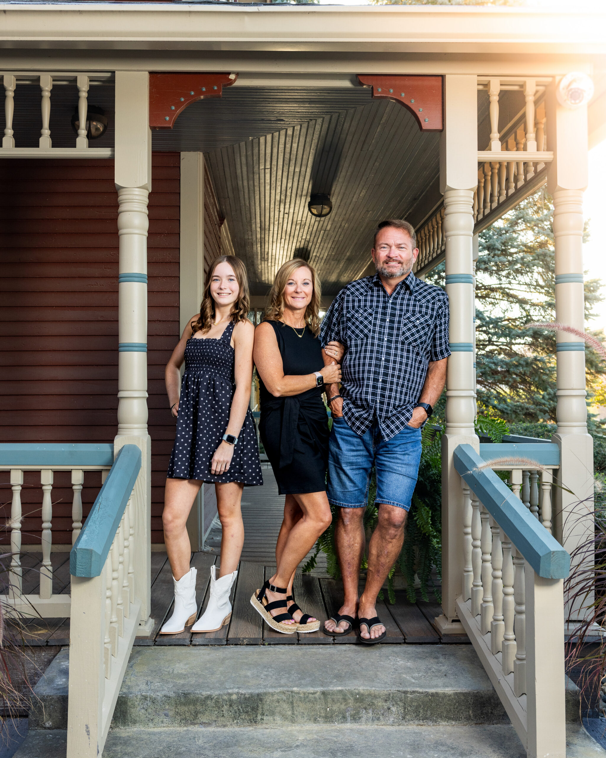 Family portrait session outside their home