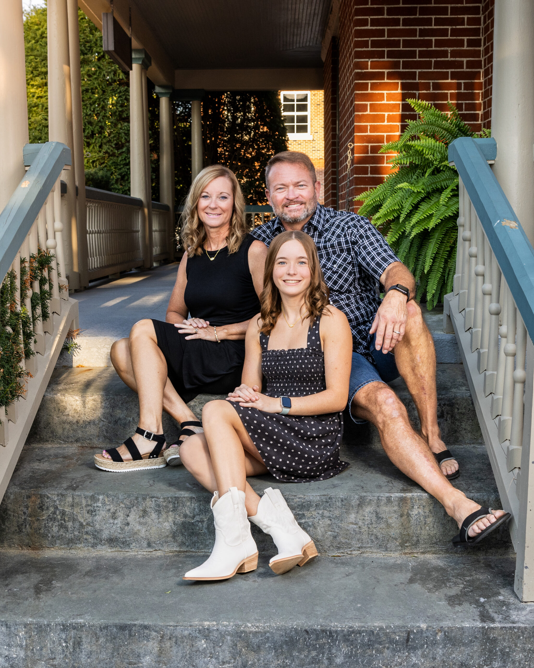 Family portrait session outside their home